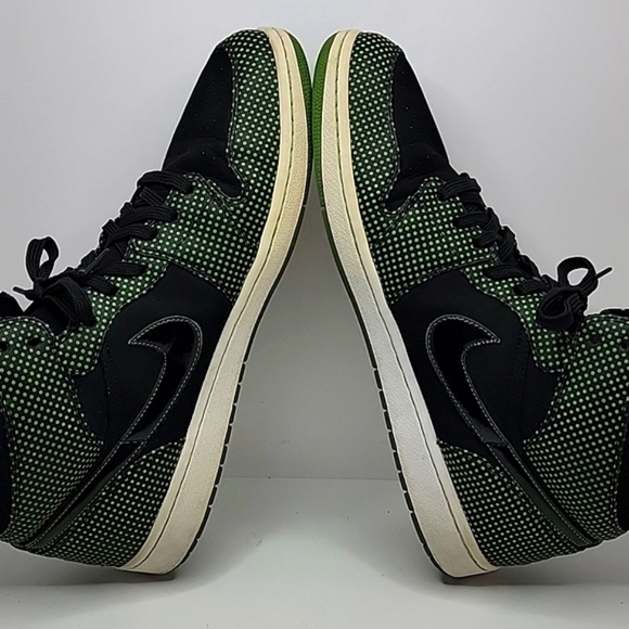 Jordans | 1 Retro High Chlorophyll green/black hi-top sneakers | MENS 14 - Picture 9 of 11